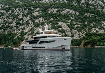 Heeus Yacht Charter in South of France